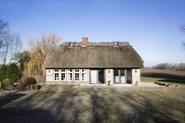 Cottage / kl. Landhaus Urgemütliche_Reetdachkate_mit_großem_Kamin_und_Sauna_image_19